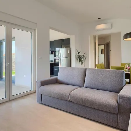 Сasa de vacaciones Elena Pula