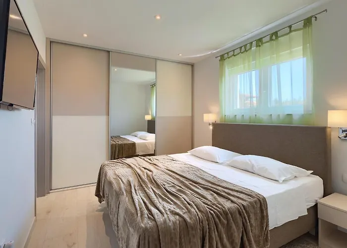 Elena Сasa de vacaciones *